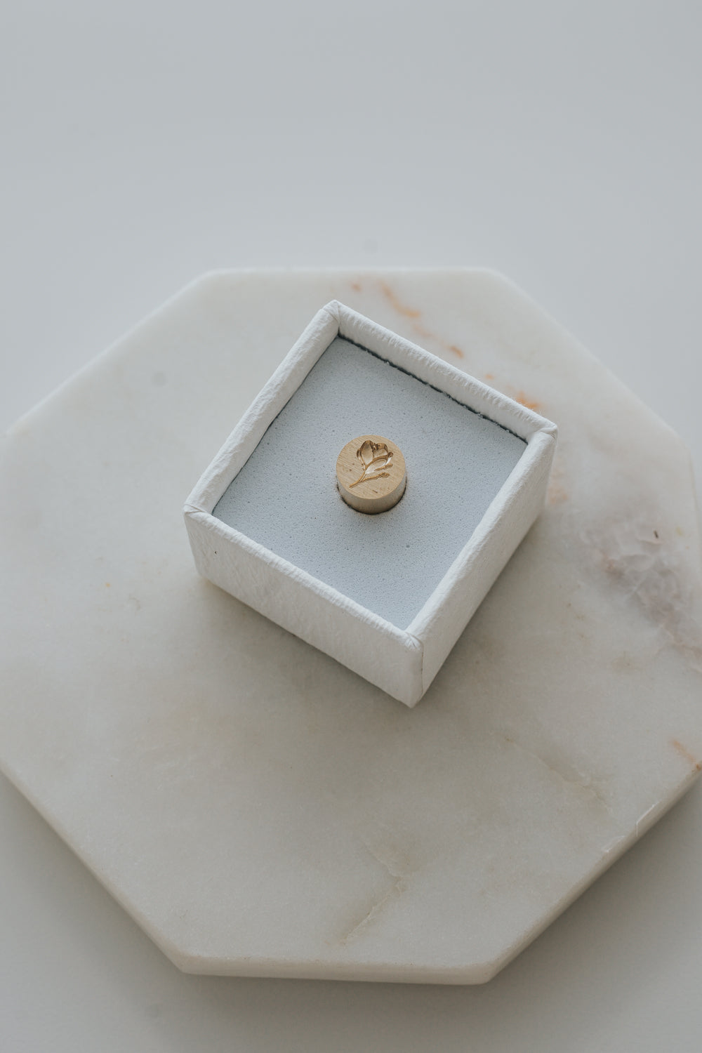 Mini magnolia bud wax seal stamp head in gift box