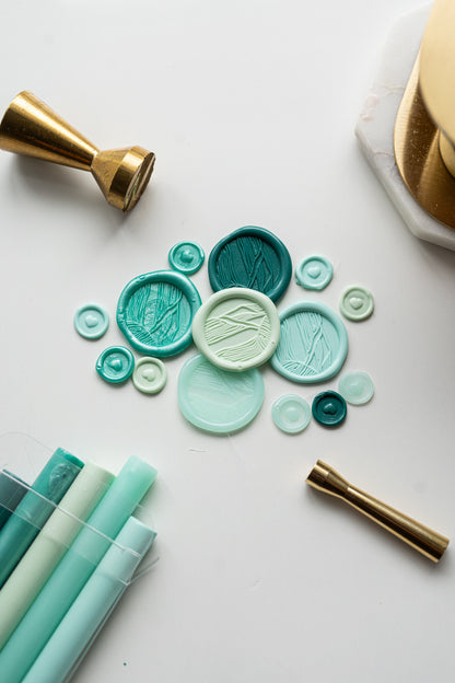 Deep Lagoon Sealing Wax (Box of 5 Sticks)