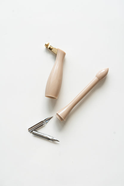 IMPERFECT Universal Nib Container Penholder